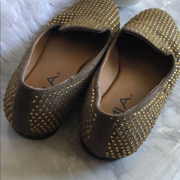 Gold Rhinestone Smoking Slipper - Picture 3 of 5